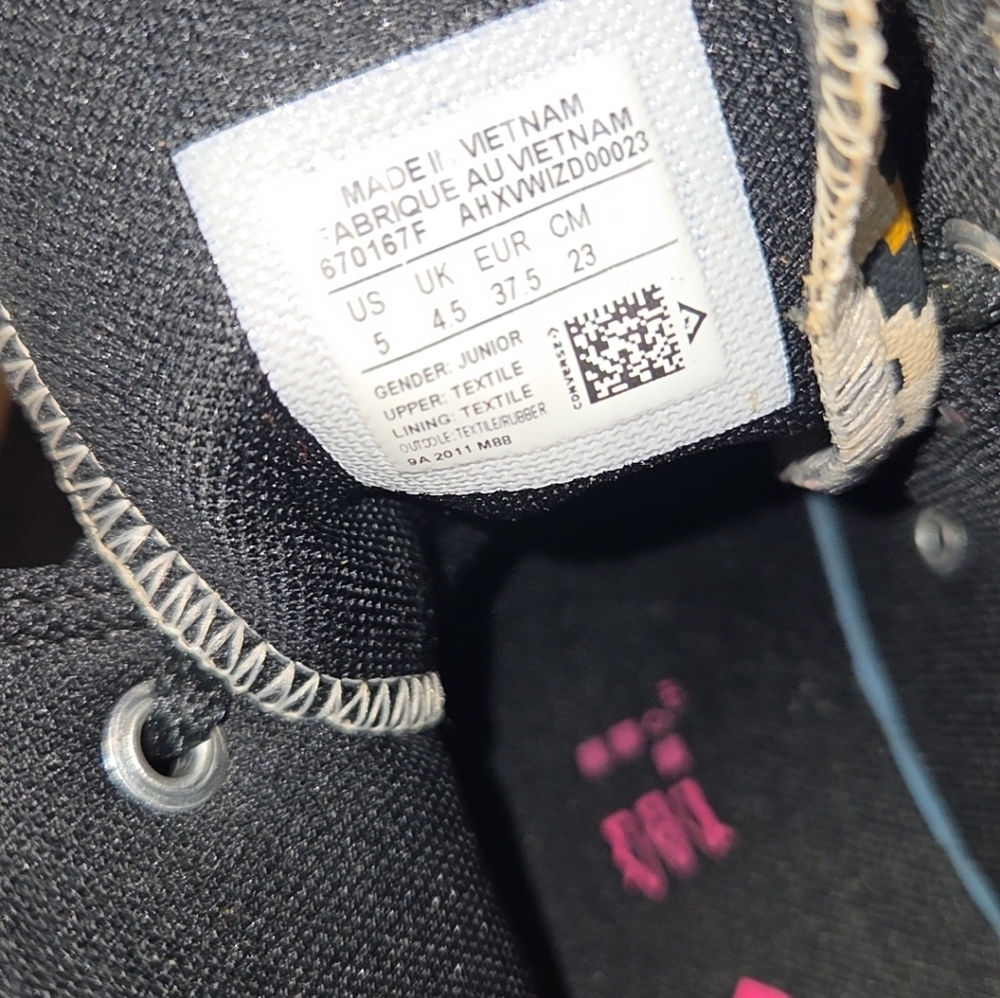 Converse Pixalated Leopard Print Girls High Top Chuck Taylors Size 5 - Picture 4 of 4